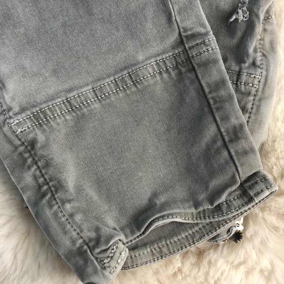 J Brand crop zipped ankle pants size 28 - Picture 6 of 6